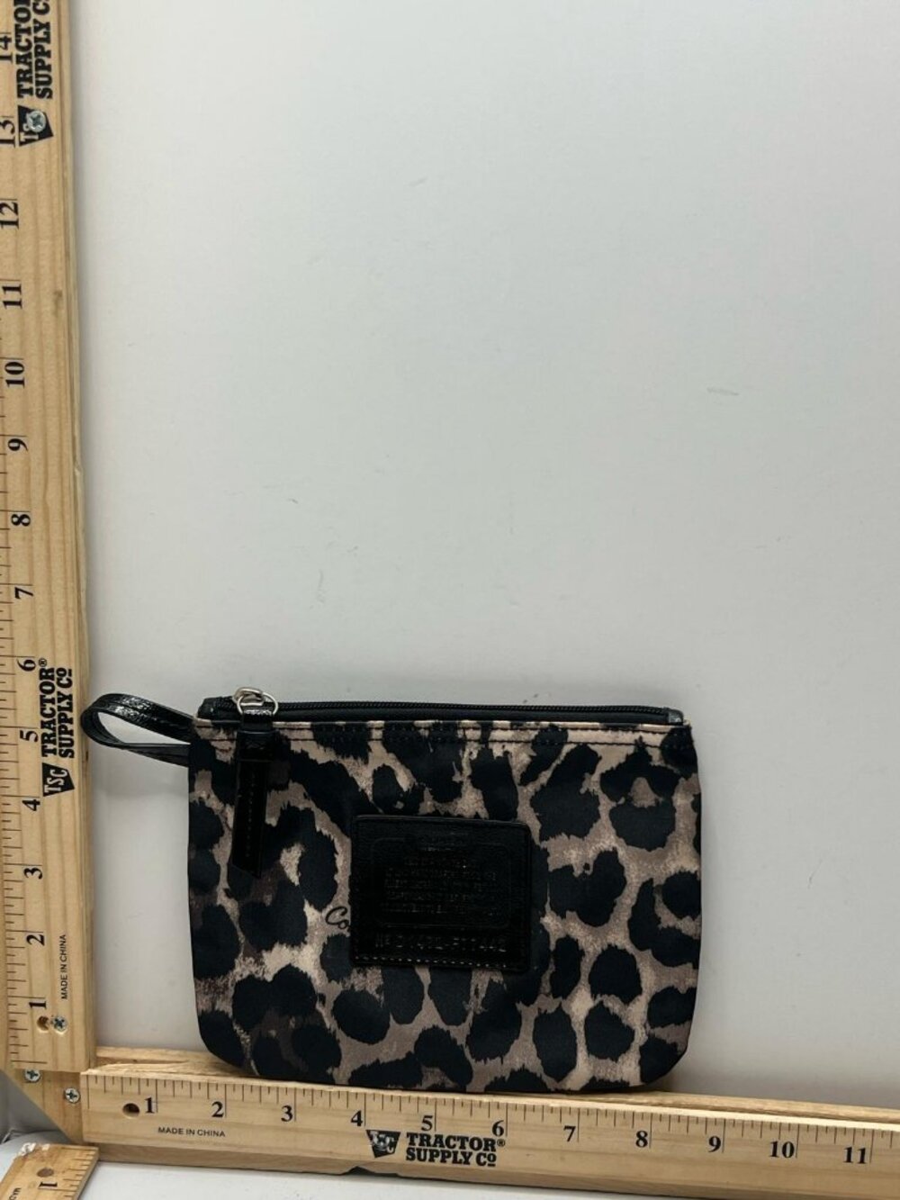 Coach Cosmetic Pouch Bag Women's Brown Leopard Print Top-Zip Closure F77442 - Picture 2 of 3